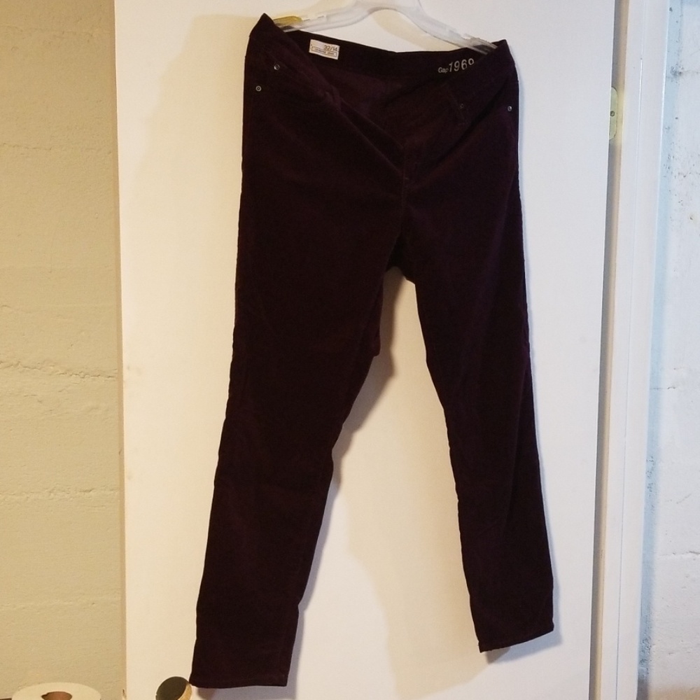 Gap Burgundy Skinny Leg Courduroy 32/14